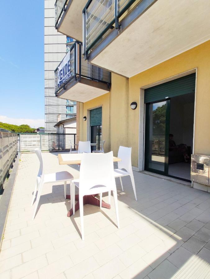 Appartamento Nuovo Centralissimo 150 Mt Dal Mare Lido di Jesolo Exterior photo