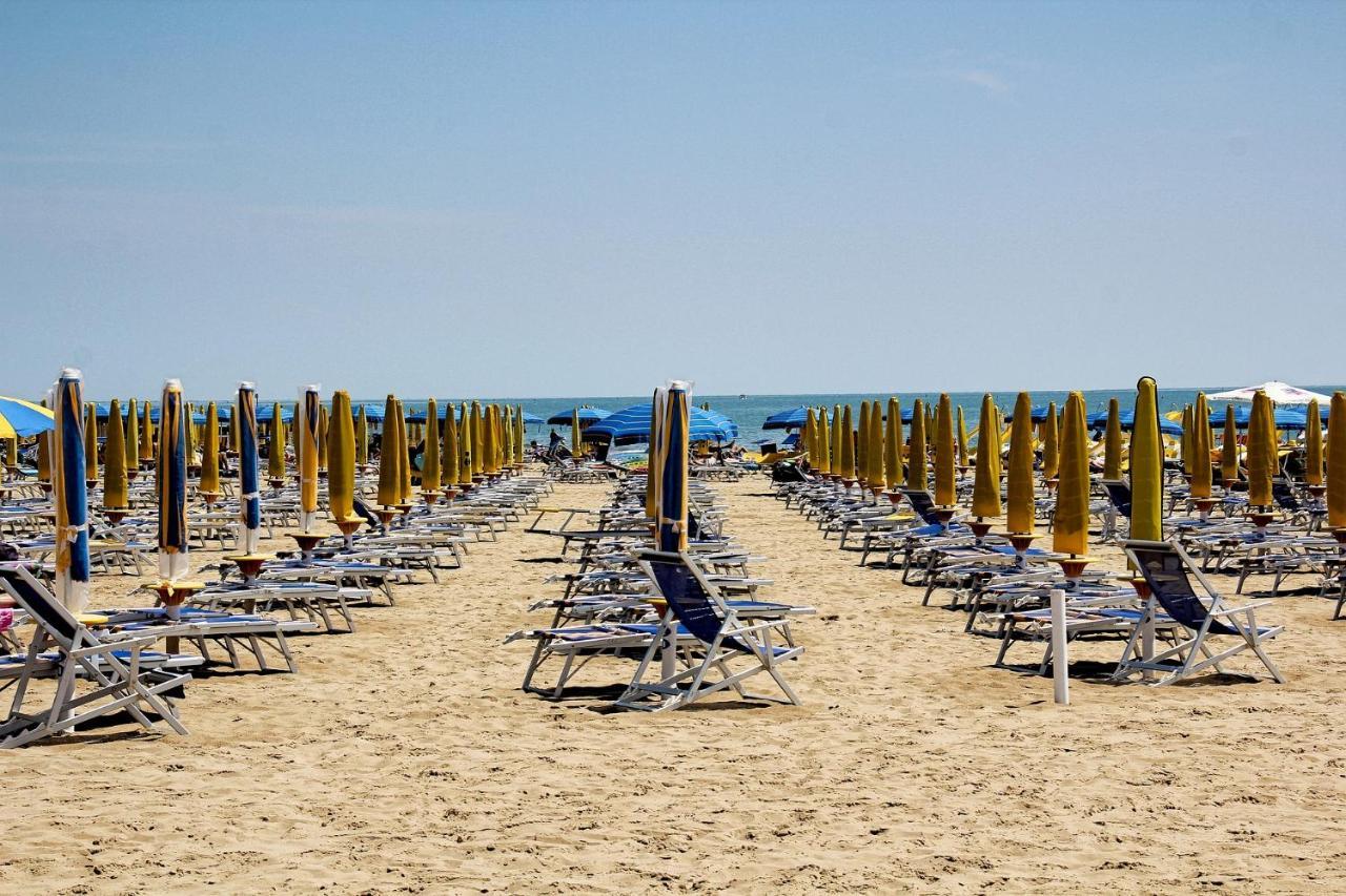 Appartamento Nuovo Centralissimo 150 Mt Dal Mare Lido di Jesolo Exterior photo